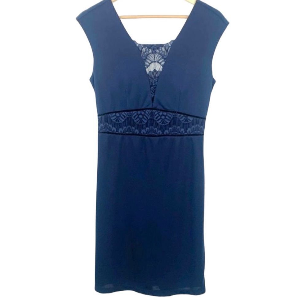 Forever 21 navy lace detail cocktail dress size medium